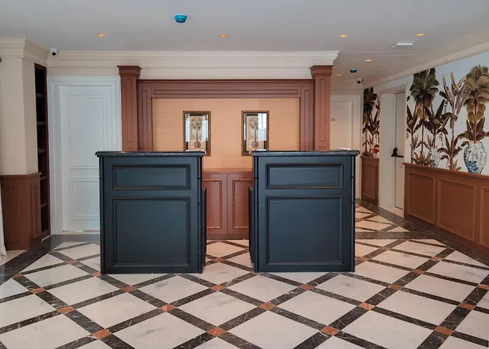 Mono Life Готель *